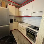 Apartment Centre & Private Parking *