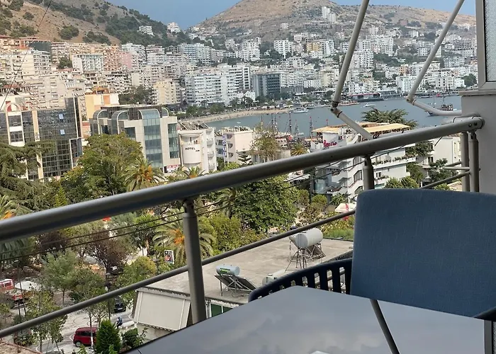 Centre & Private Parking Apartment